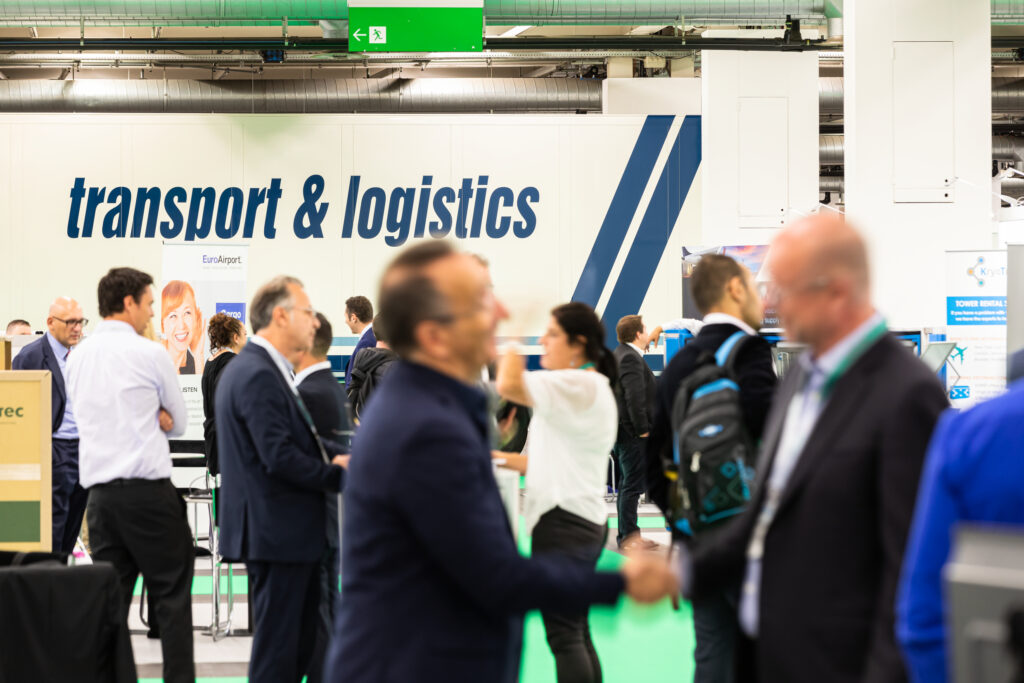 Networking bei den Pharma Logistics Days - Begegnung viele Menschen