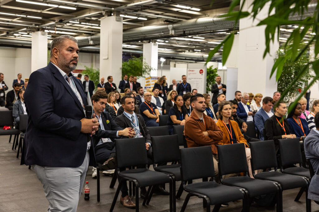 Sehr viele Zuhörer/Zuhörerinnen bei der PLD Conference